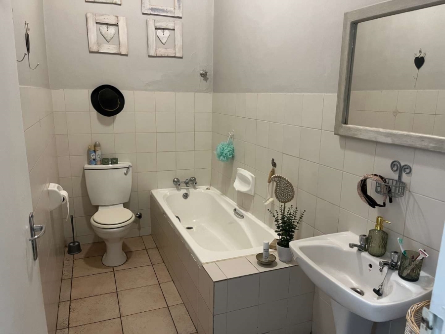 4 Bedroom Property for Sale in Middelpos Northern Cape